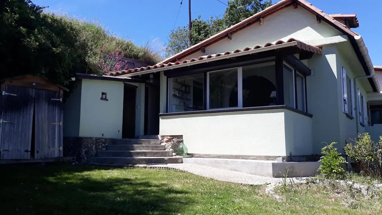 Maison Mitoyenne 68M², 2 Pieces + Veranda, Jardin 100M² Avec Pergola, Vue Mer Nice