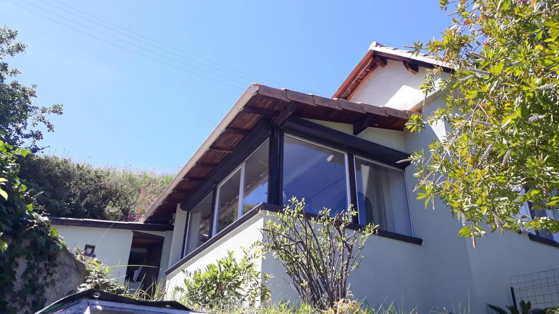 Holiday home Maison Mitoyenne 68M², 2 Pieces + Veranda, Jardin 100M² Avec Pergola, Vue Mer Nice