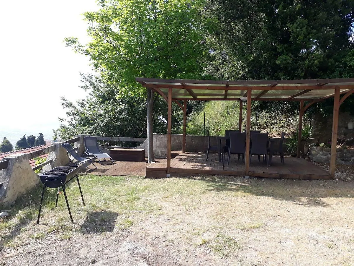 Maison Mitoyenne 68M², 2 Pieces + Veranda, Jardin 100M² Avec Pergola, Vue Mer Nice France